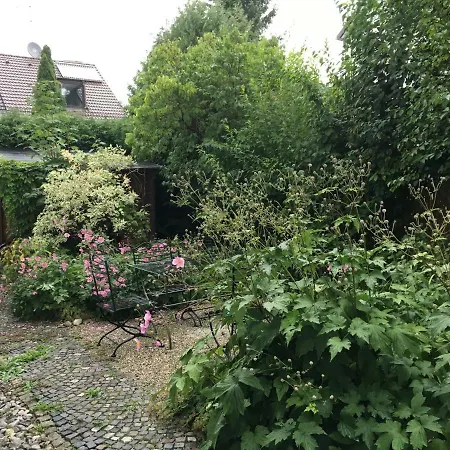 Private Homestay *